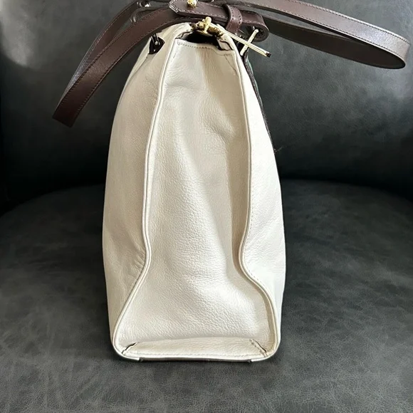 Brahmin Green and White Tote with Elegant Design - Picture 2 of 12